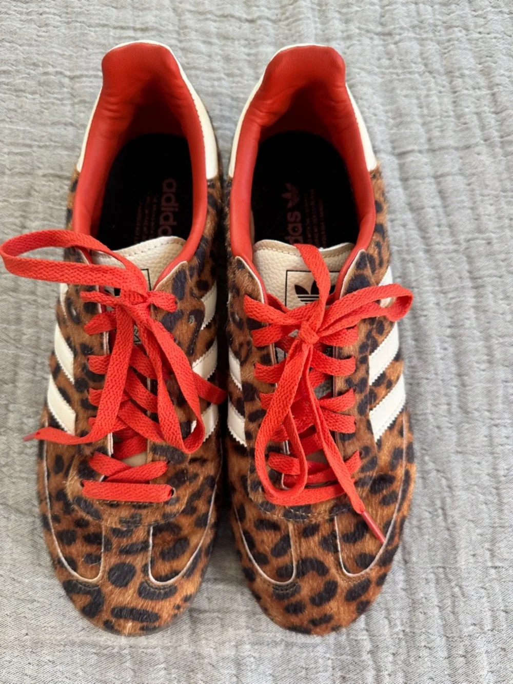 EUC Adidas Samba OG shoes - Sz 7 - Picture 2 of 6